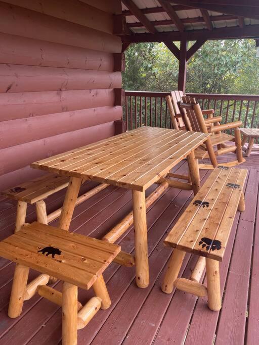 Bear Country Cabin Sevierville Exteriör bild